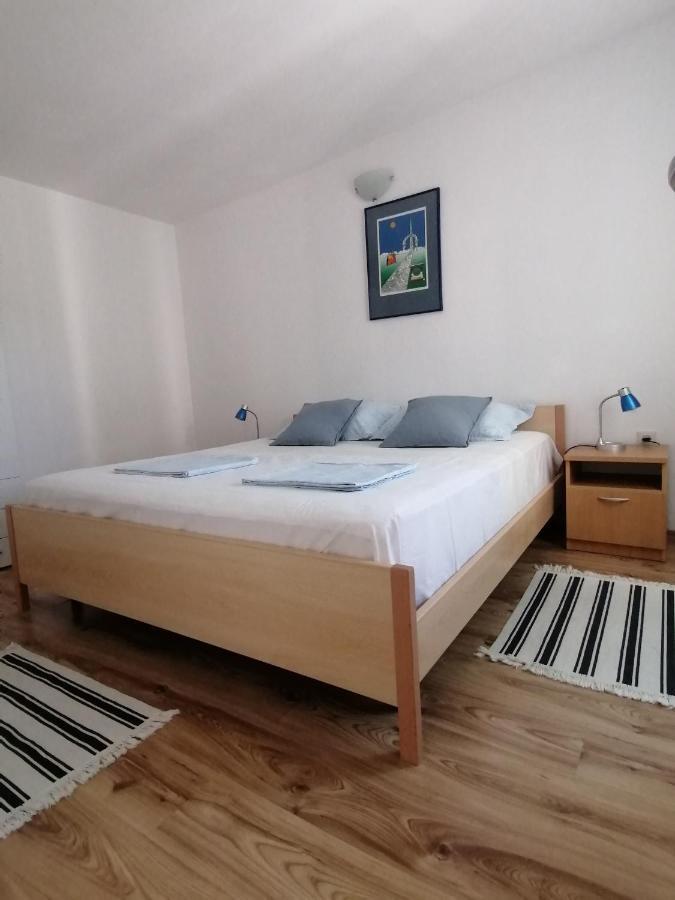 Apartman Nora Apartment Хвар Екстериор снимка