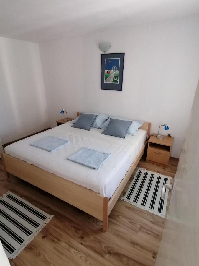 Apartman Nora Apartment Хвар Екстериор снимка