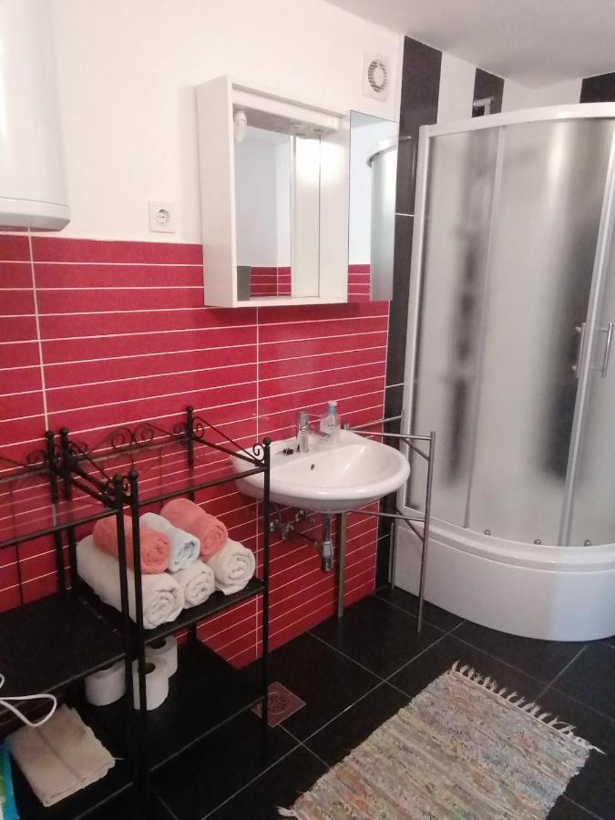 Apartman Nora Apartment Хвар Екстериор снимка