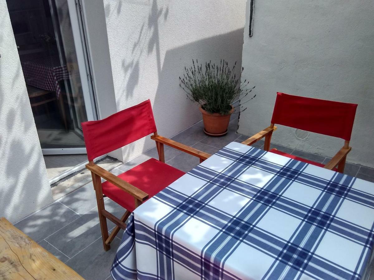 Apartman Nora Apartment Хвар Екстериор снимка